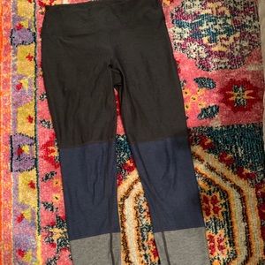7/8 Outdoor voices Leggings